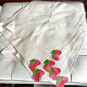 Strawberry Placemats set of 6 vintage square good condition